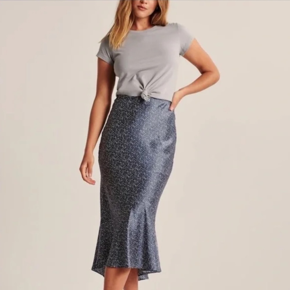 Satin Midi mermaid Skirt Small Dot Pattern